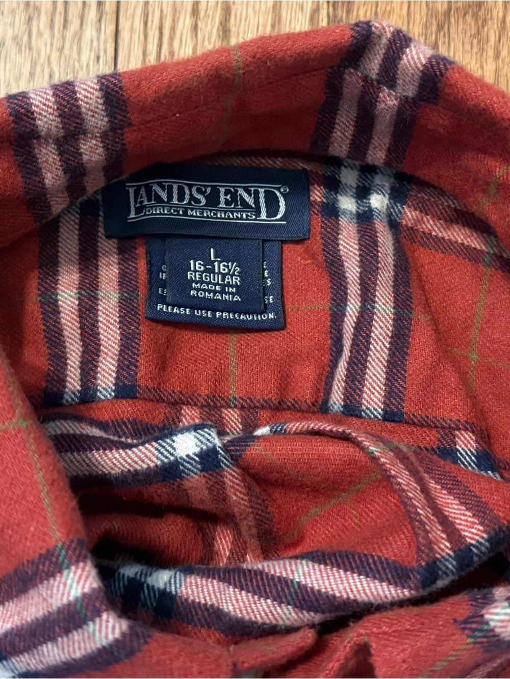 Lands' End Vintage Men's Red Plaid Button-Down Flannel Shirt, Collectable, Rare - Picture 3 of 6